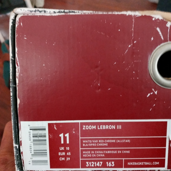 Lebron James III birthday edition red sz 11 - Picture 4 of 7
